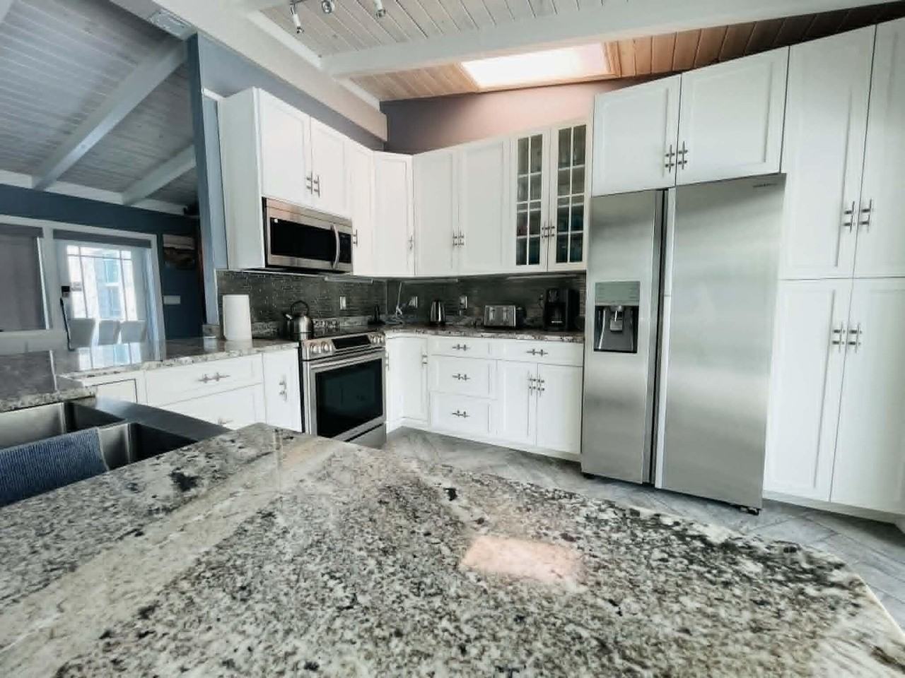 2531 Gulfstream Ln - Photo 6 of 17