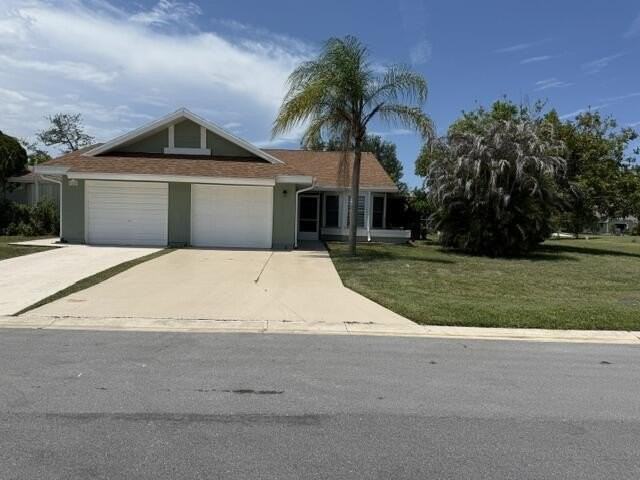1478 Se Larkwood Cir - Photo 2 of 21