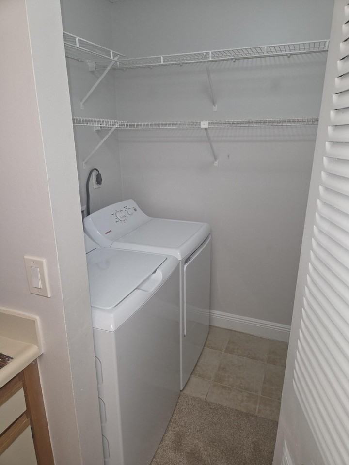 1245 Sw 46th Ave #1204 - Photo 7 of 16