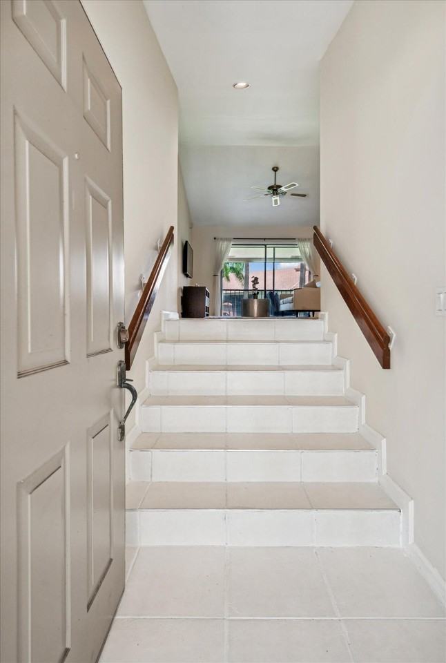 5750 Coach House Cir #G - Photo 3 of 19