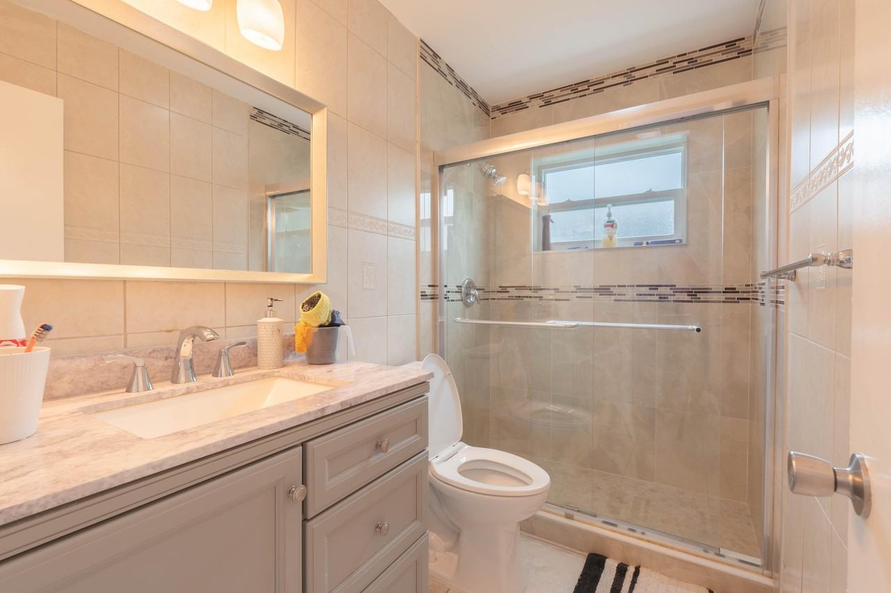 9696 Sw 1st Pl - Photo 4 of 11
