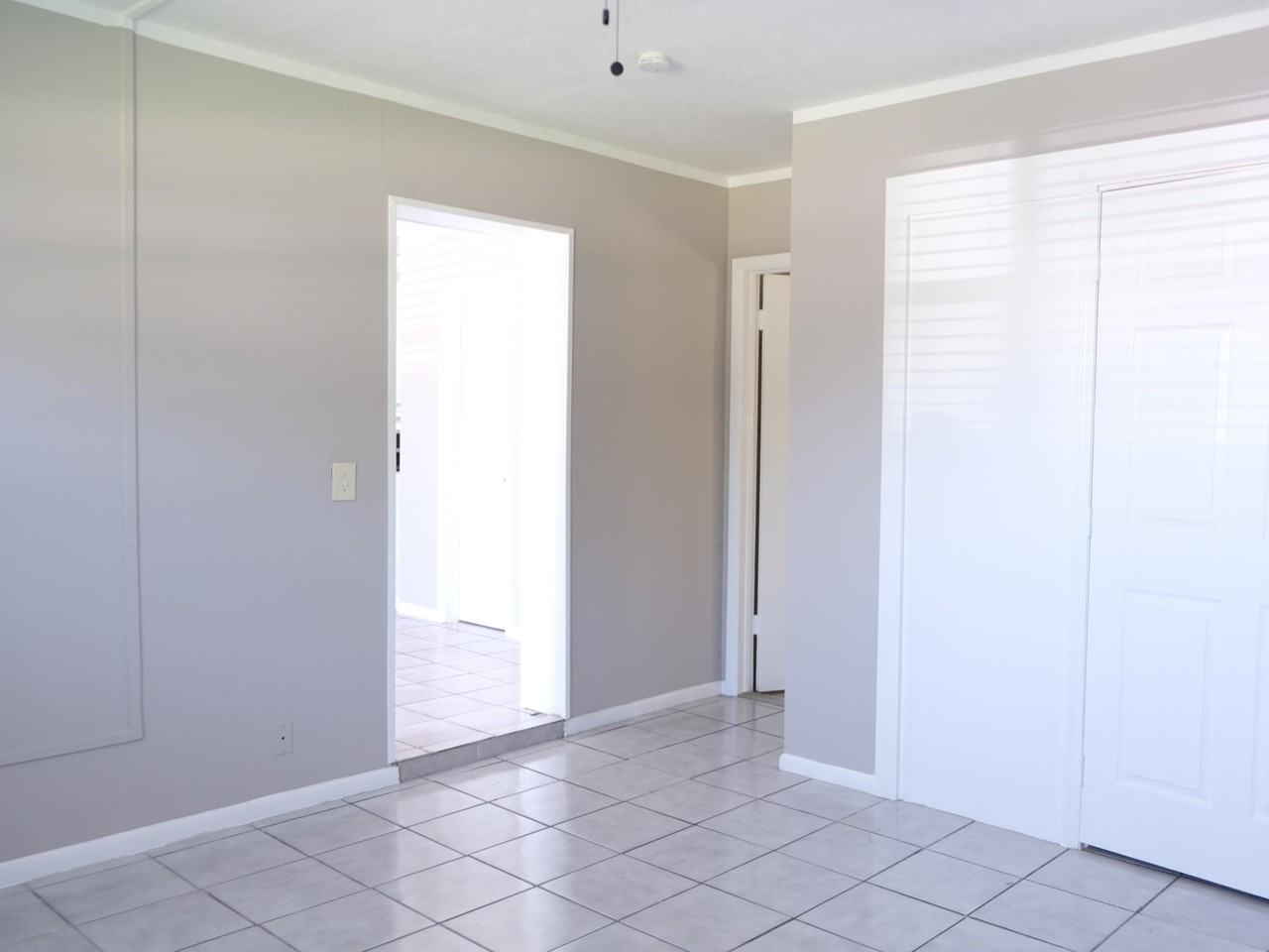 505 Bayberry Dr #1 - Photo 5 of 13
