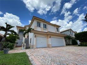 10747 Nw 70th Ter - Photo 1 of 1