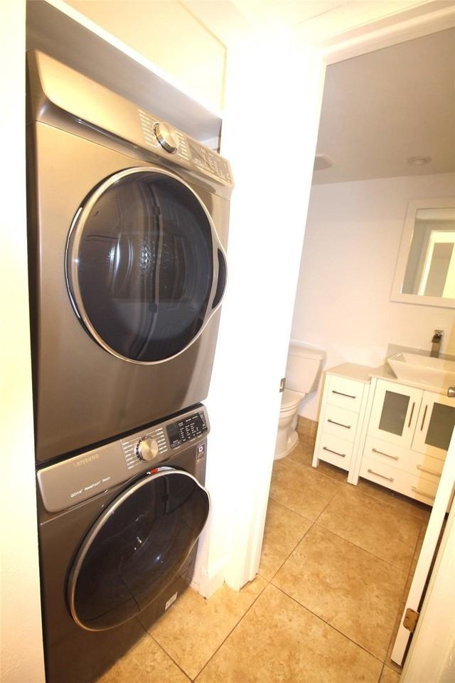 820 Ne 28th St #2 - Photo 7 of 20