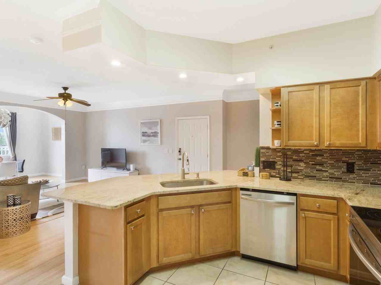 9309 Myrtlewood Cir W #9309 - Photo 4 of 28