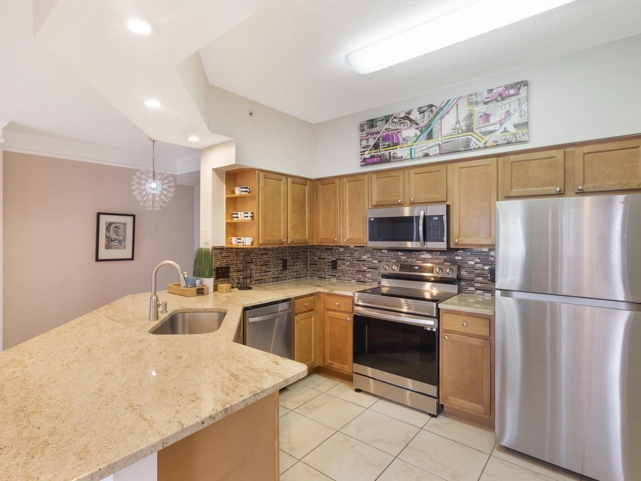 9309 Myrtlewood Cir W #9309 - Photo 5 of 28
