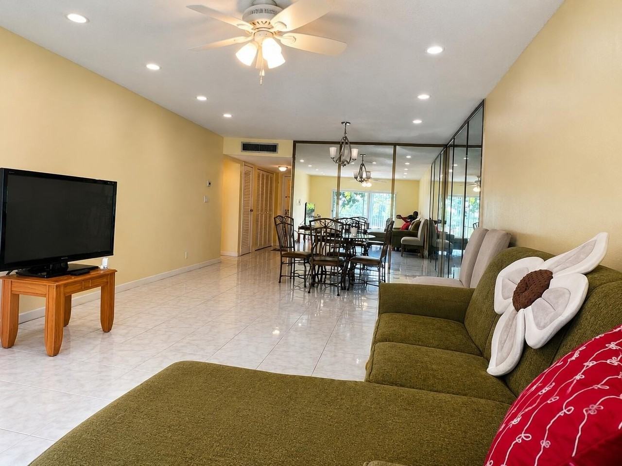 6101 N Falls Circle Dr #310