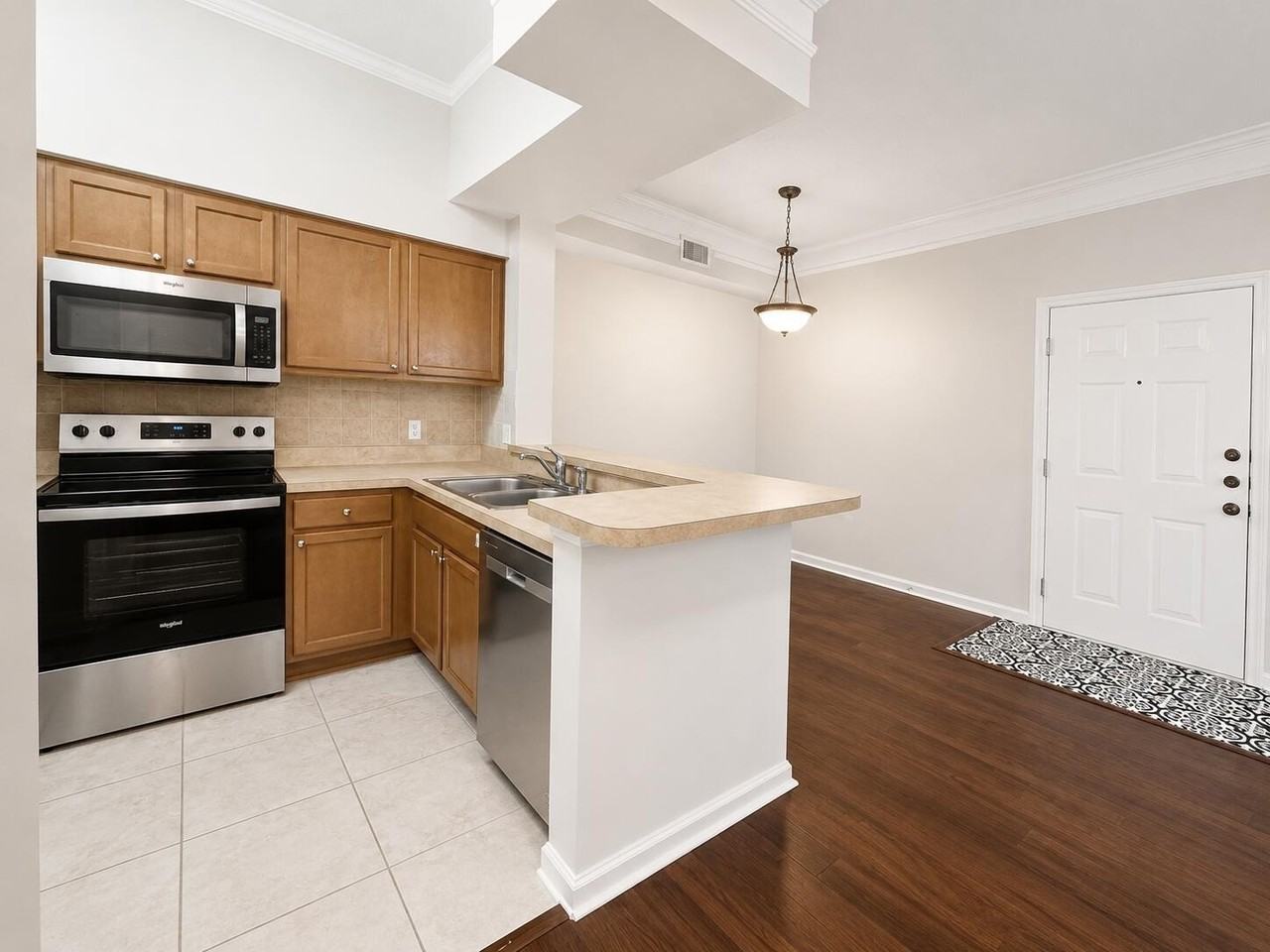 2210 Myrtlewood Cir E - Photo 2 of 9