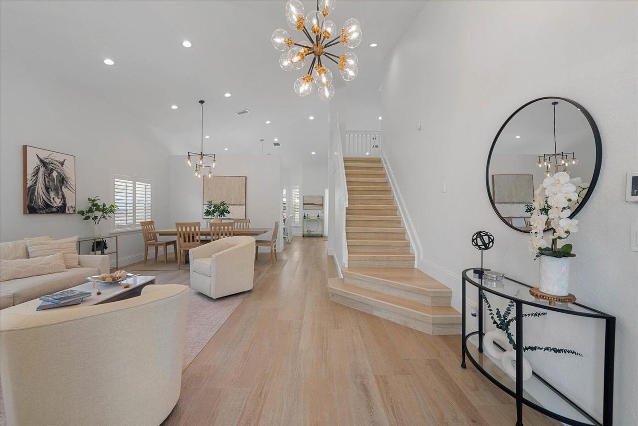 4145 Bahia Isle Cir - Photo 4 of 40