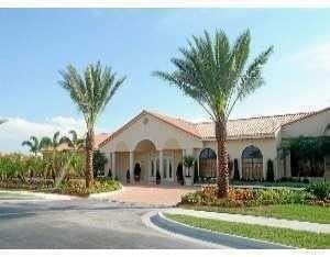 1440 Lake Crystal Dr #B - Photo 2 of 11