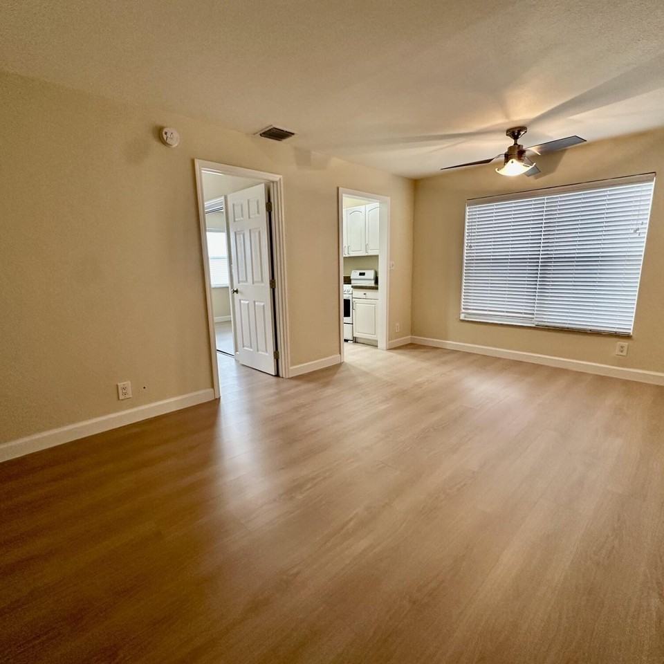 815 Middle River Dr #110 - Photo 7 of 21