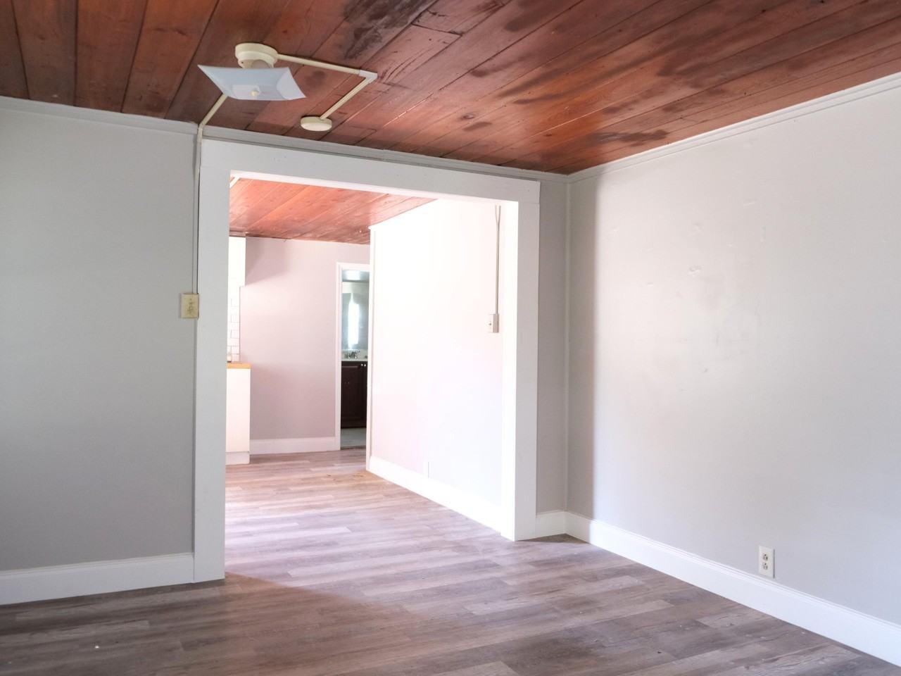 528 22nd St - Photo 5 of 13