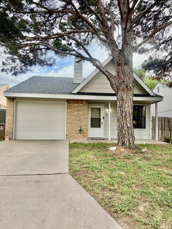 1417 Lindell Ct - Photo 2 of 21
