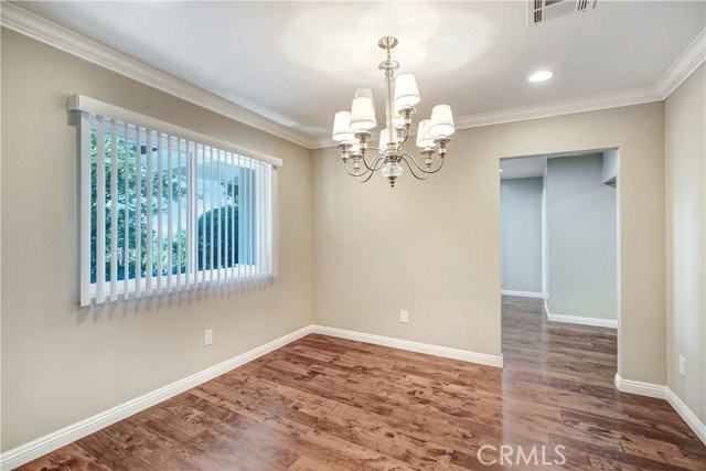 5437 Castle Knoll Rd - Photo 5 of 8