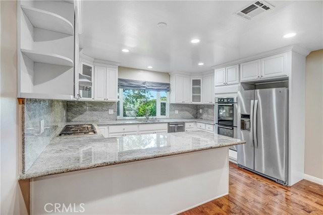 5437 Castle Knoll Rd - Photo 6 of 8