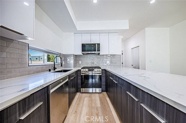 11313 Collins St #11313-1 - Photo 2 of 8