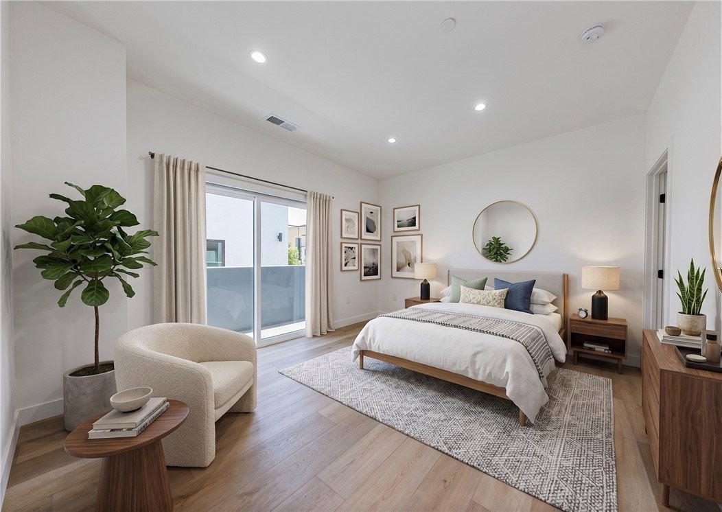 11313 Collins St #11313-1 - Photo 3 of 8