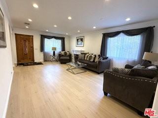 10109 Gloria Ave - Photo 5 of 8