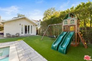 featured image of 12419 Sarah St
