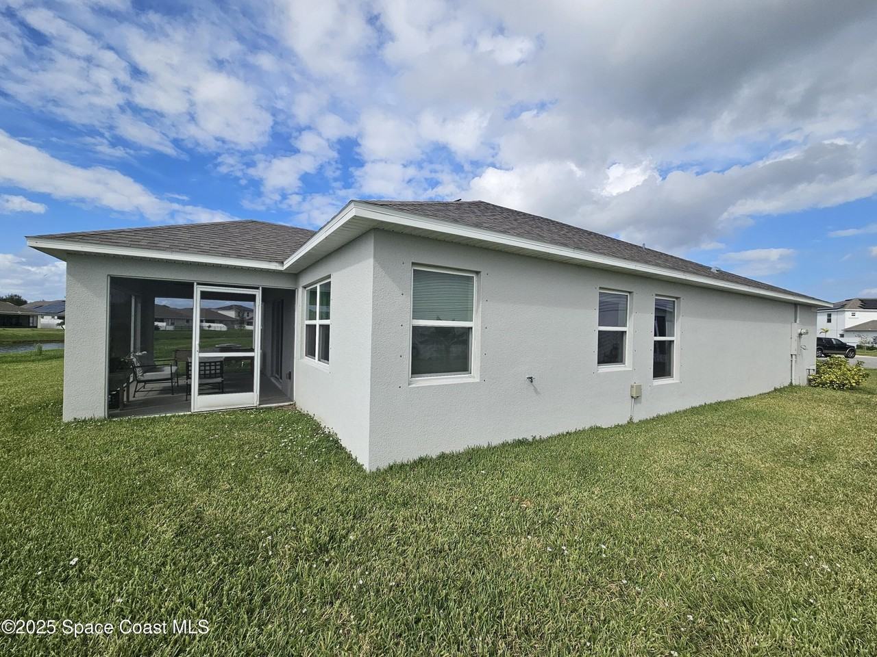 586 Cooper Ct Sw - Photo 6 of 33