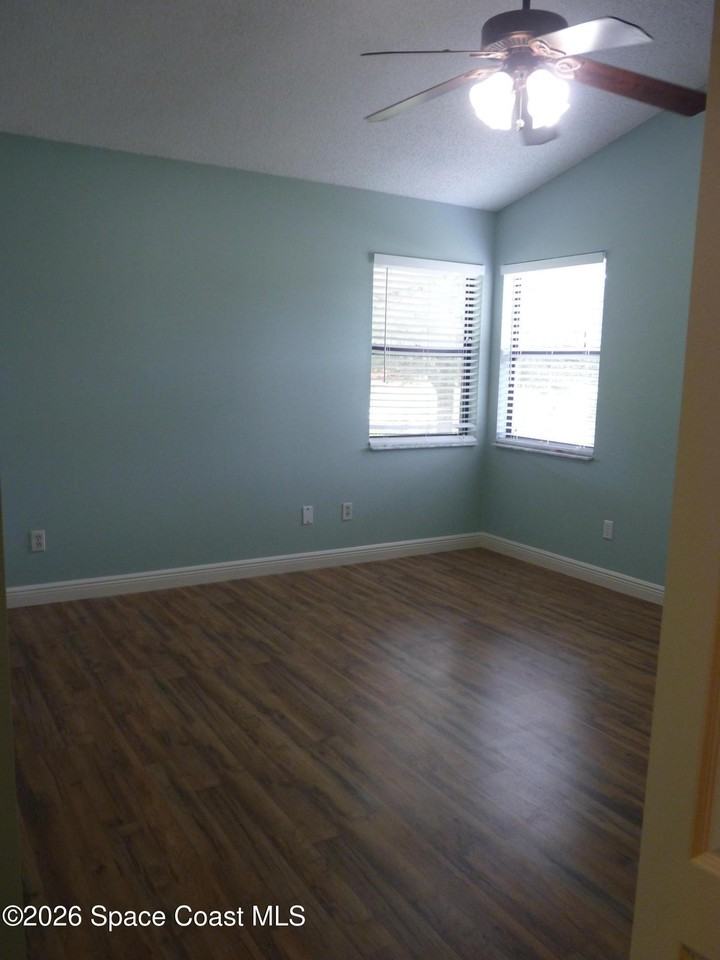 1105 Dallam Ave Nw - Photo 6 of 13
