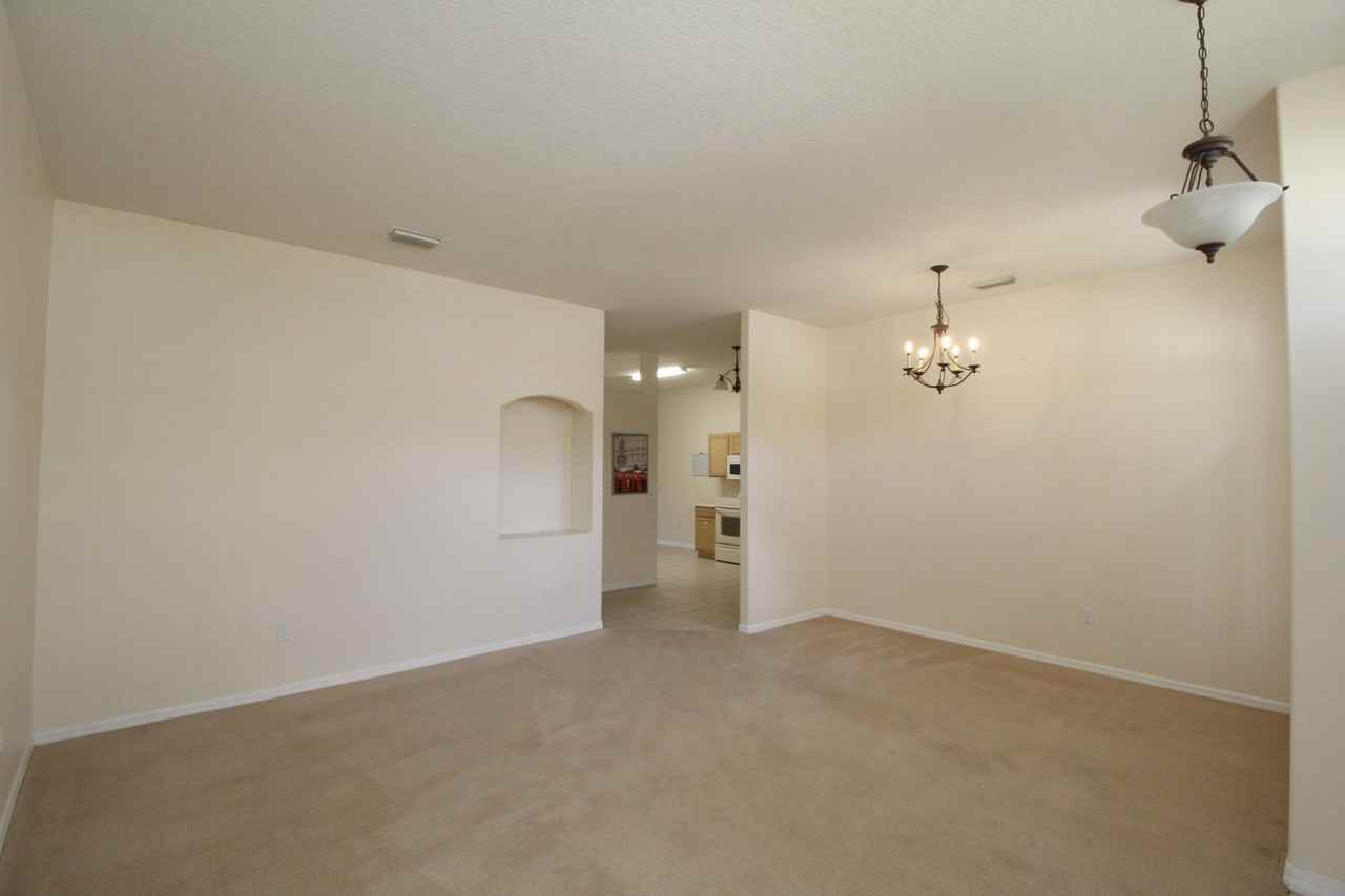 885 Tavernier Cir Ne - Photo 4 of 26