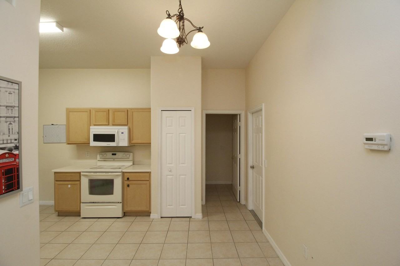 885 Tavernier Cir Ne - Photo 5 of 26