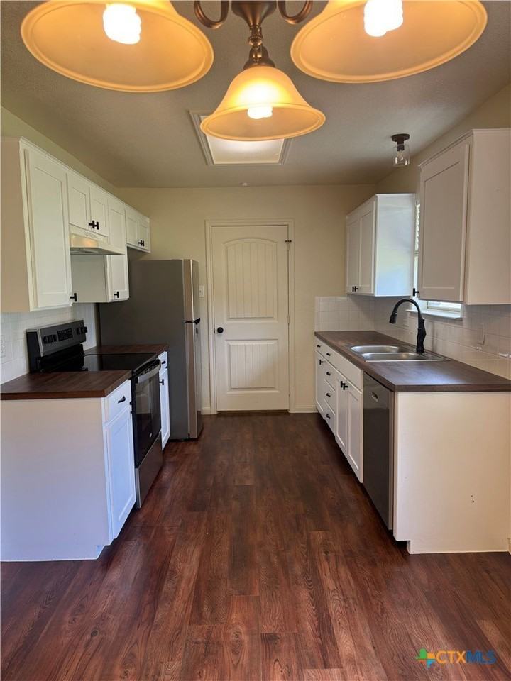 108 E Reagan Ave - Photo 6 of 18