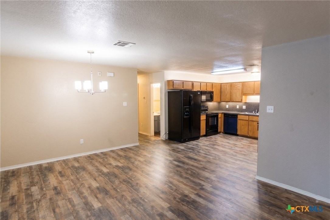 2706 Lucille Dr #A - Photo 3 of 10
