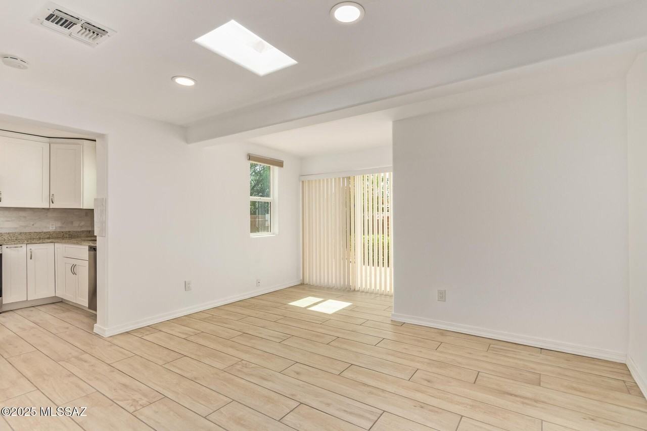 434 S Vista Del Rio - Photo 7 of 50