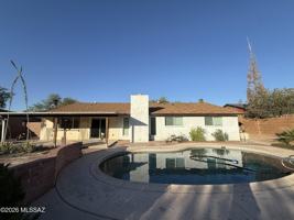featured image of 625 N Brown Ave