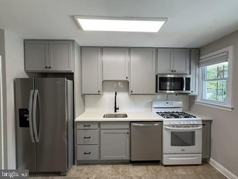 5413 Pembroke Ave - Photo 2 of 30