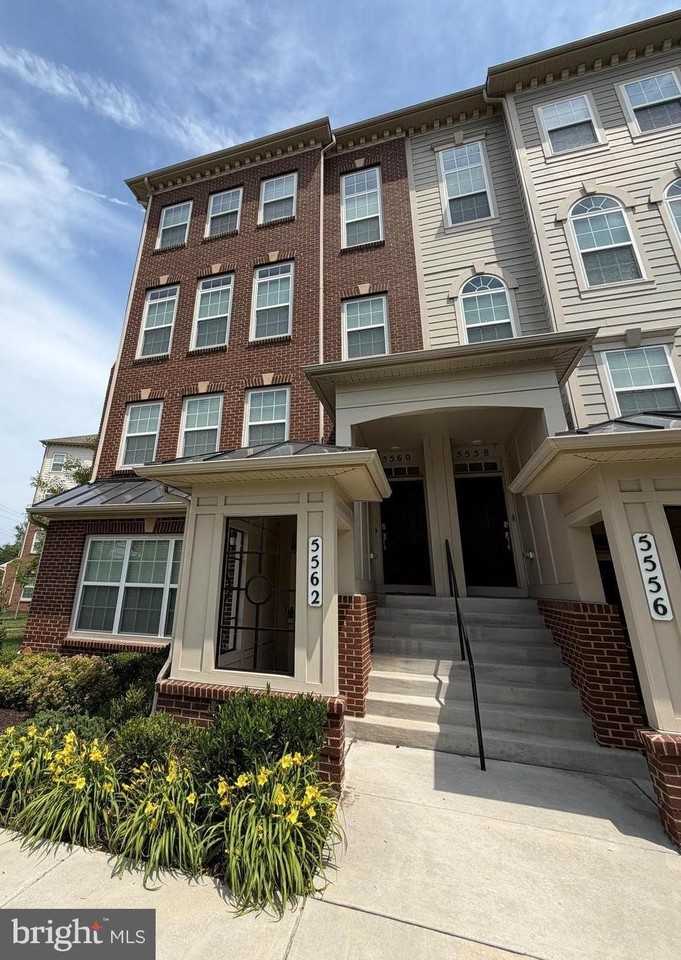 5560 Lanteen St - Photo 2 of 3