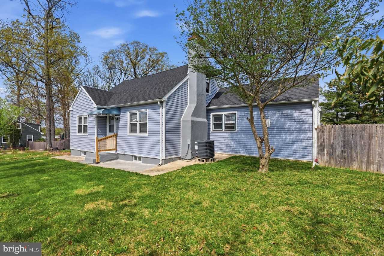 632 Durham Rd - Photo 2 of 19