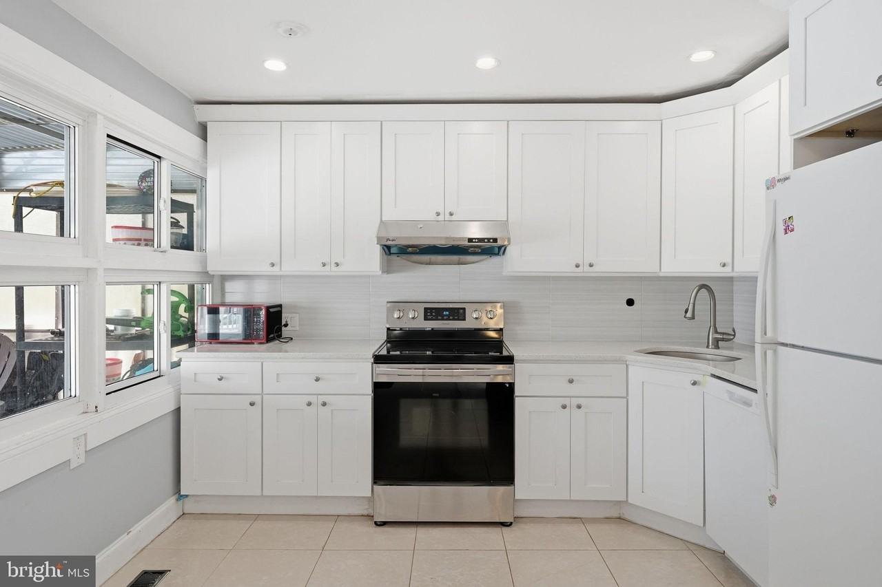 632 Durham Rd - Photo 7 of 19