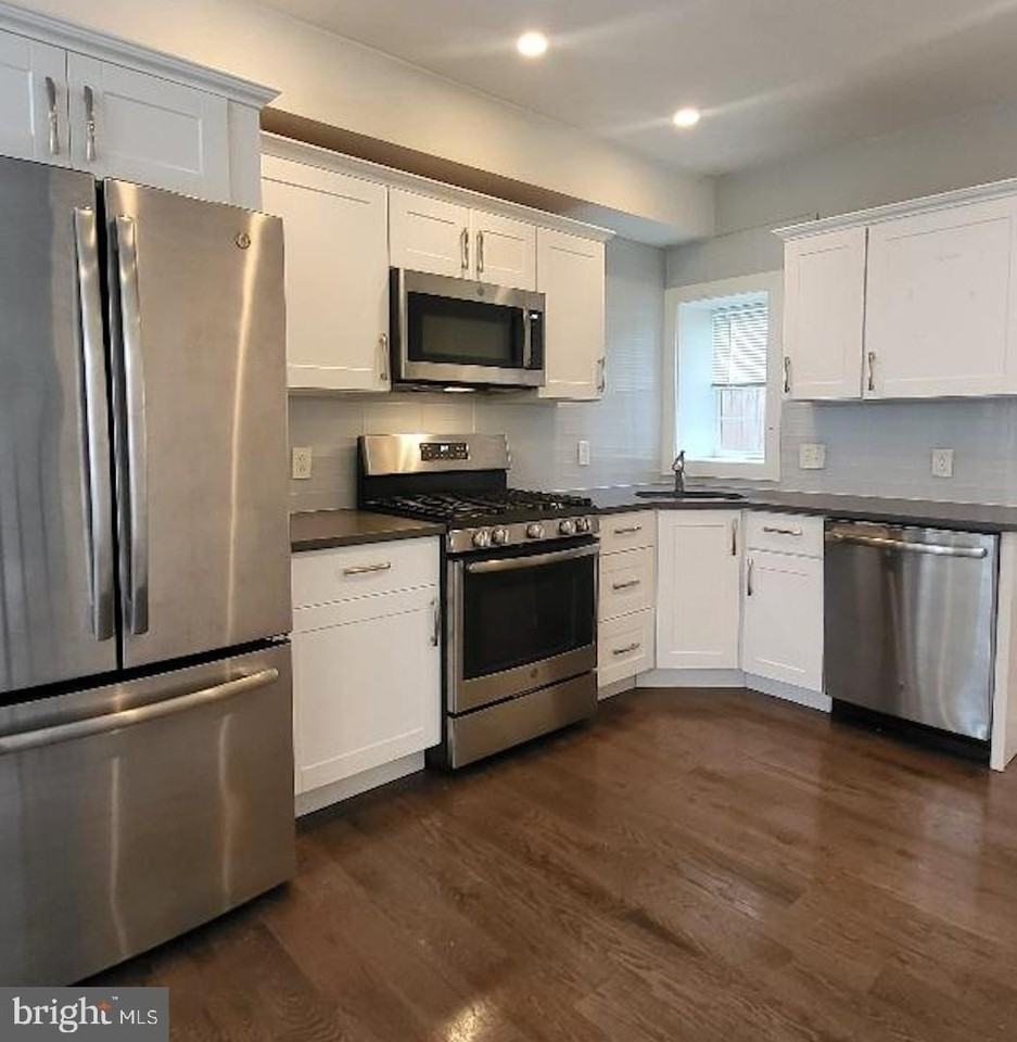 1728 N Stillman St - Photo 5 of 41