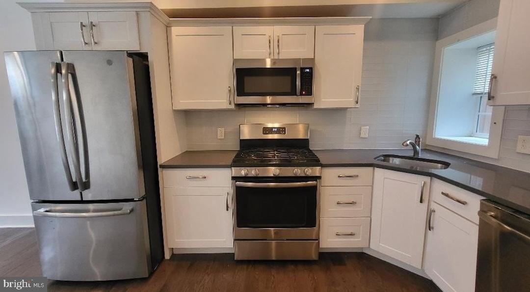 1728 N Stillman St - Photo 6 of 41