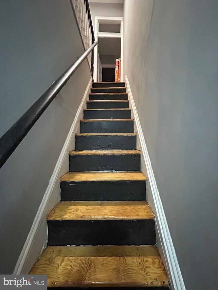 4111 Paul St - Photo 5 of 18