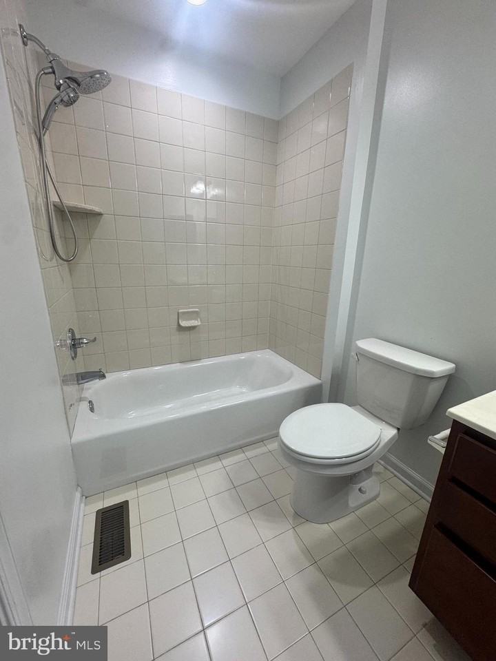 3313 Pietro Way - Photo 7 of 16