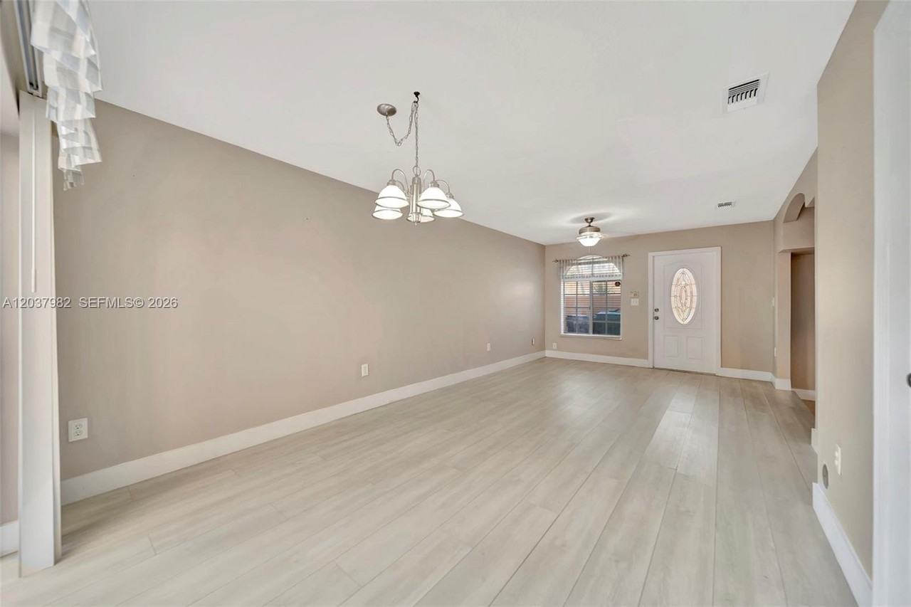 3775 Sw 153rd Ct - Photo 5 of 8