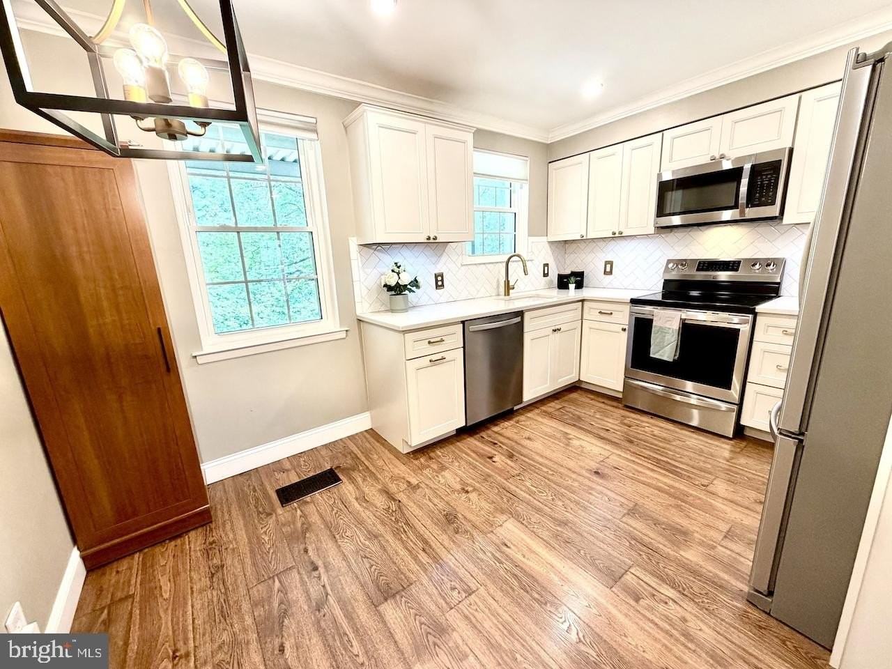 4630 28th Rd S #C - Photo 3 of 40