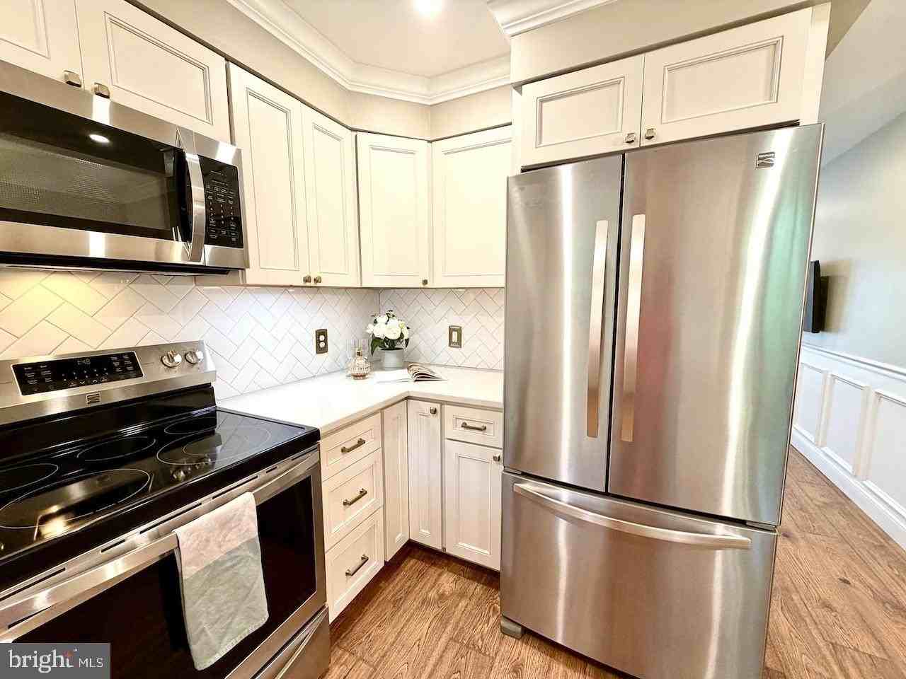 4630 28th Rd S #C - Photo 5 of 40