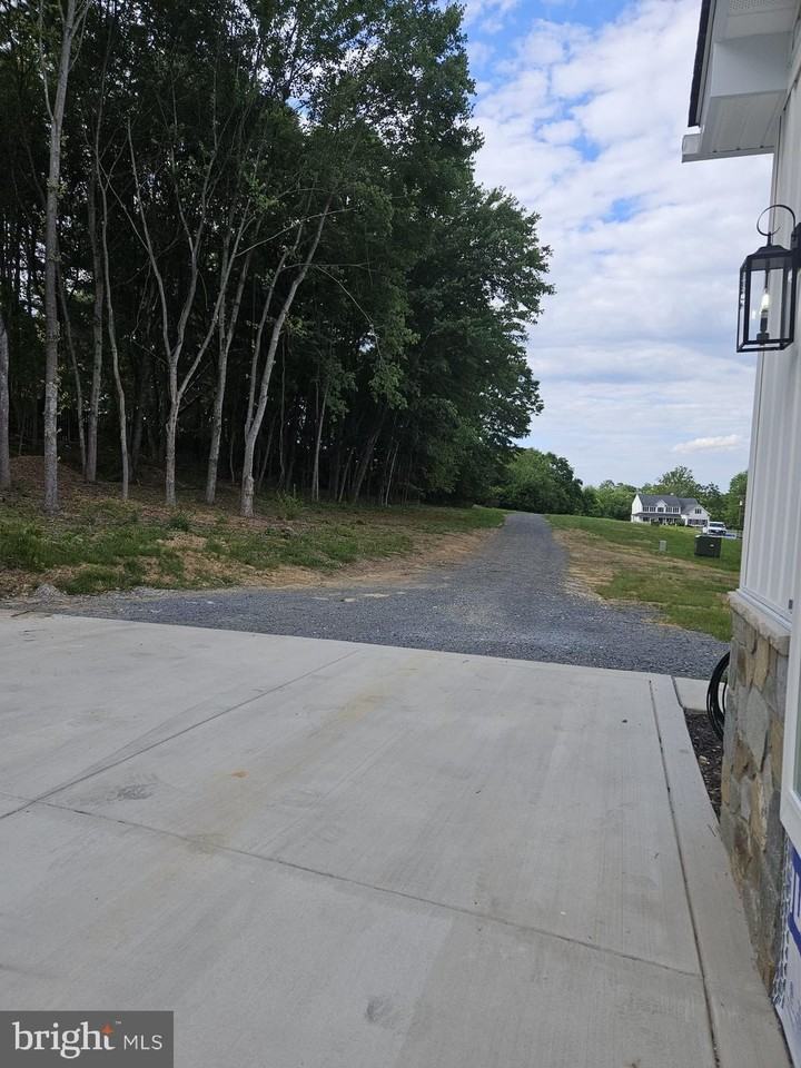 4825 Stonefield Ln - Photo 2 of 16