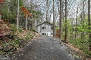 featured image of 1328 Potomac School Rd