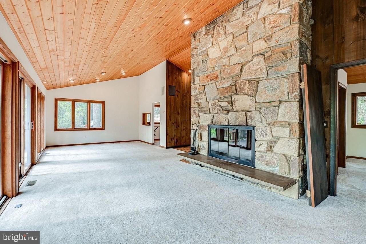 1328 Potomac School Rd - Photo 7 of 31