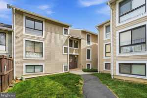 featured image of 8604 Village Way