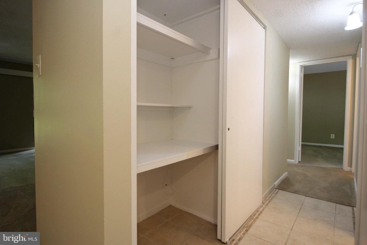1570 Moorings Dr #22B - Photo 5 of 11