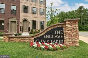 featured image of 4404 Fair Lakes Ct