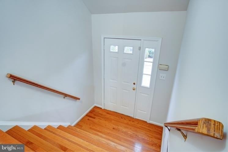 6912 Kerrywood Cir - Photo 2 of 34