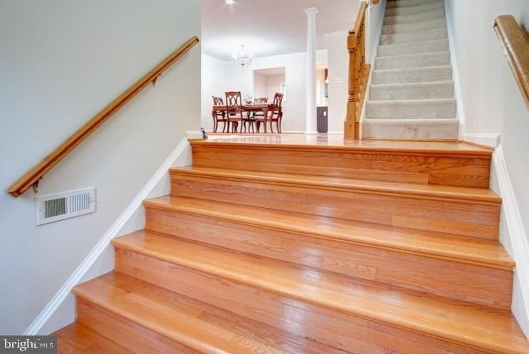 6912 Kerrywood Cir - Photo 3 of 34